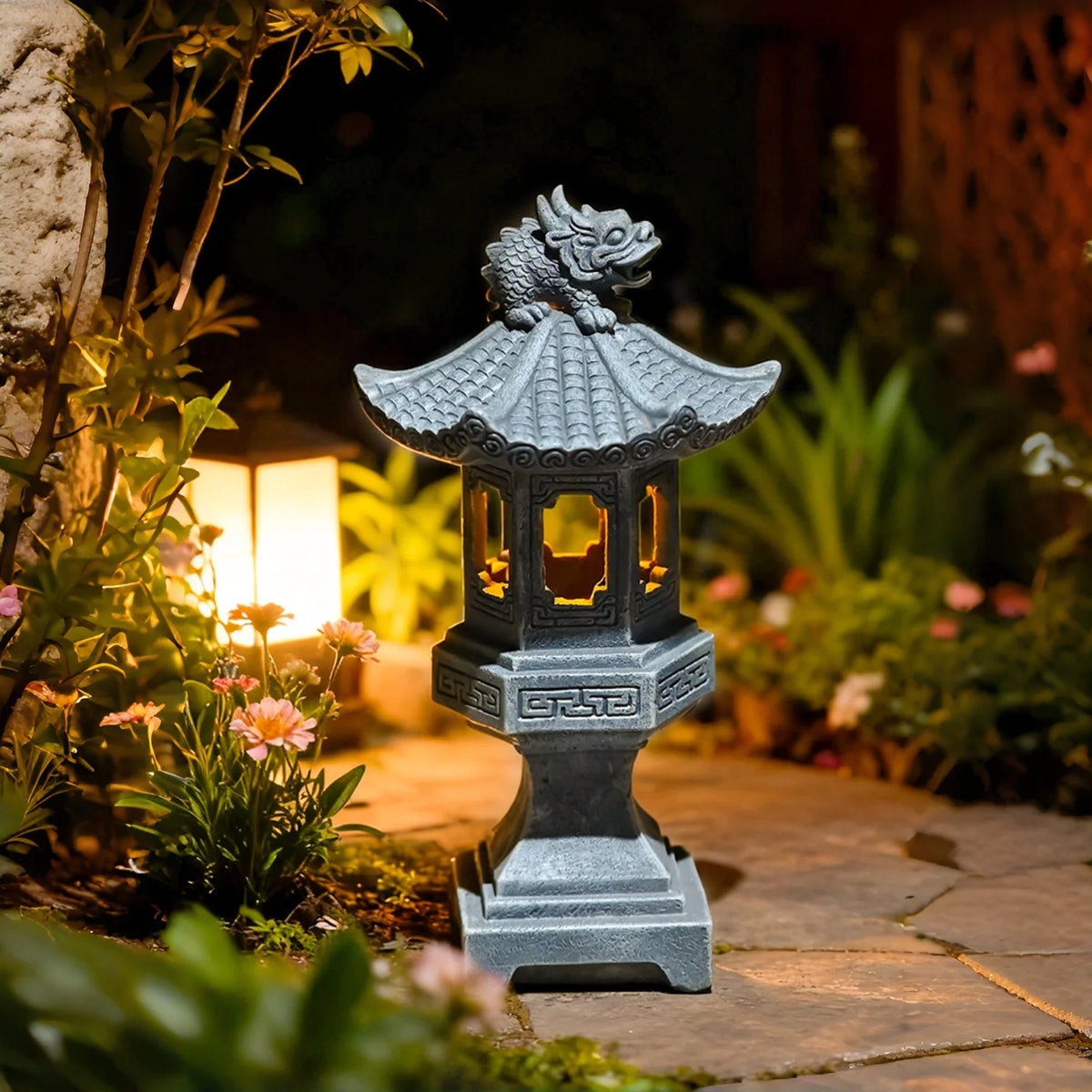 Outdoor Solar Pagoda Lantern, Chinese Zen Auspicious Palace Lantern Resin Decoration, Pagoda Solar Lantern Garden Statue with Solar Lights, for Yard Patio Pathway Garden Home Decor
