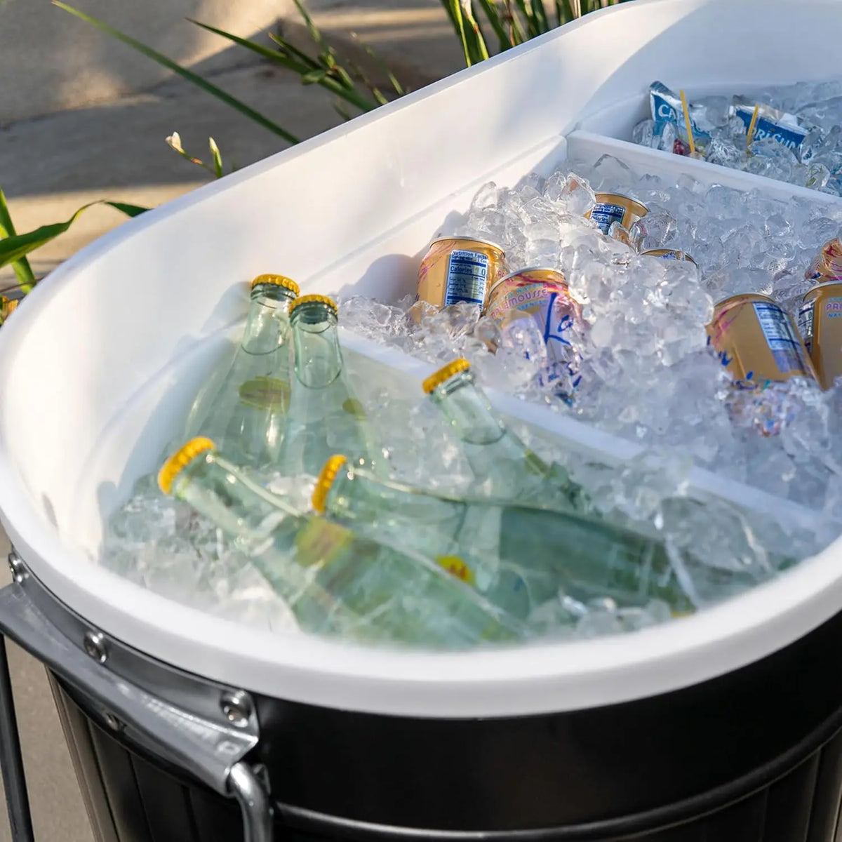 Large Rustic Farmhouse Rolling Cooler – Outdoor Ice Chest on Wheels, Perfect Beverage Cooler for Backyard Parties, BBQ, Tailgate and Beach